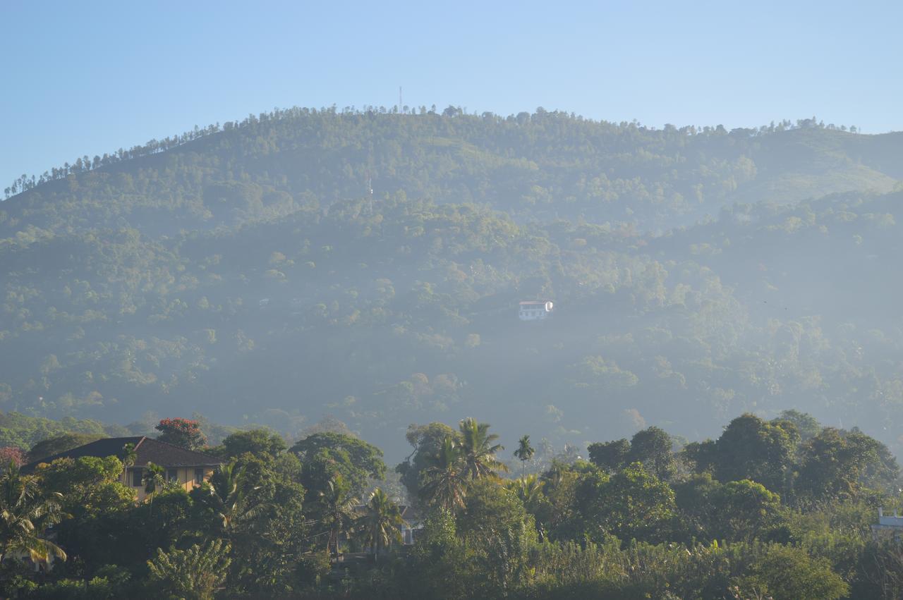 Weligama Holiday Inn Badulla Exterior foto